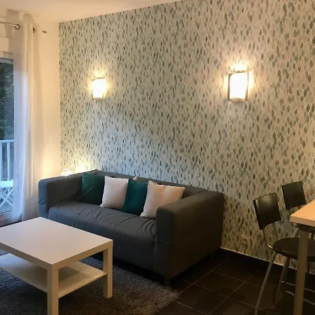 Petit Nid Au Bourget Du Appart hôtel